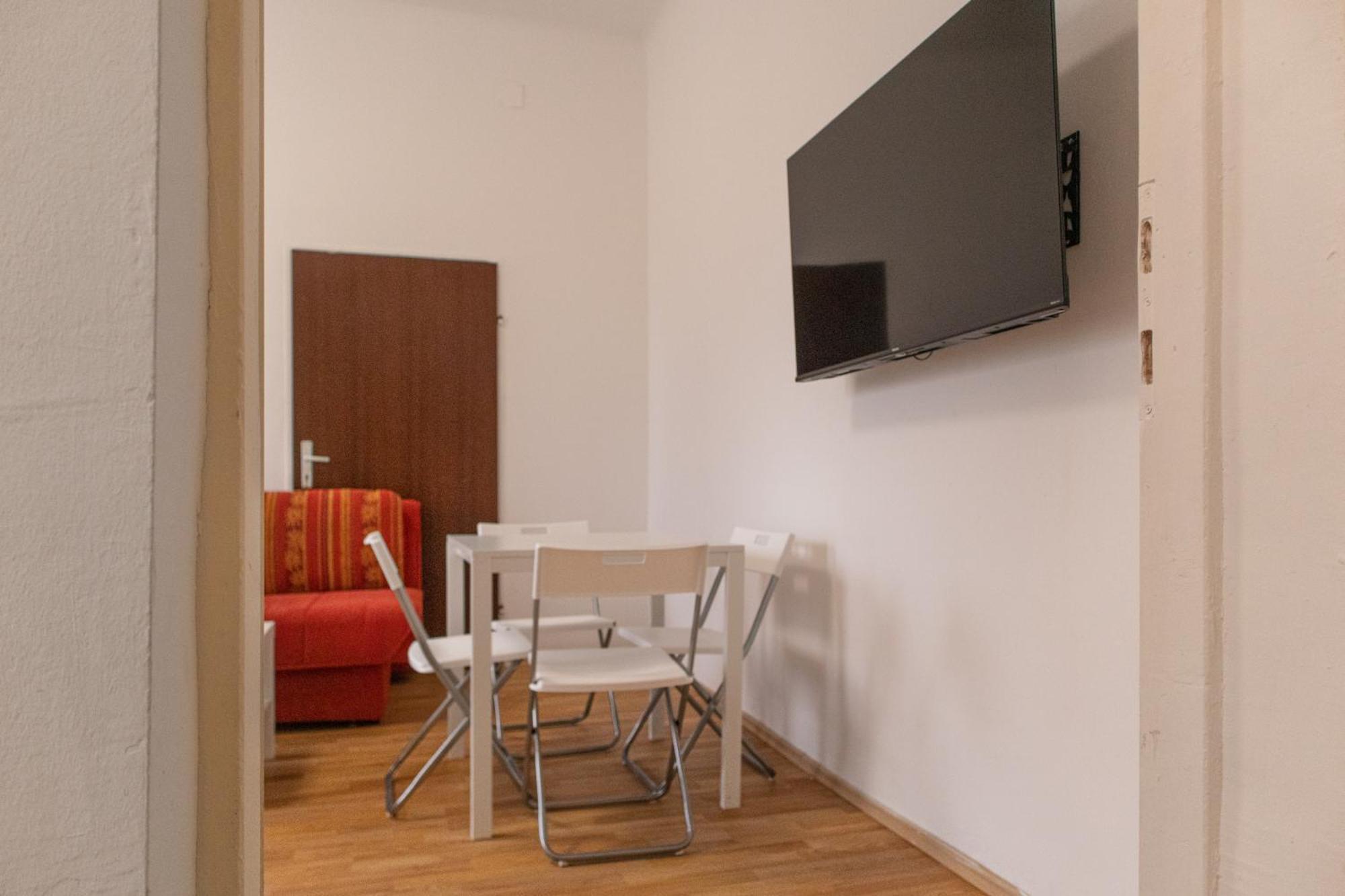 וינה Homelike 2Br Apt. @Millenium Tower/Danube River מראה חיצוני תמונה